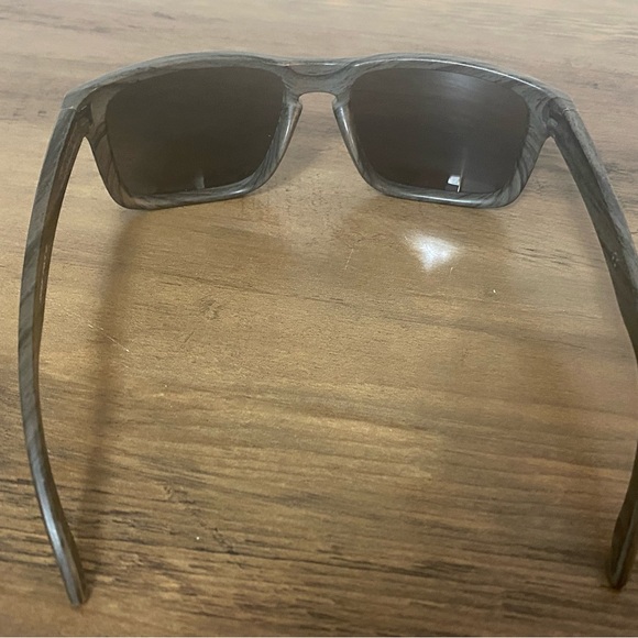 Oakley Holbrook sunglasses. L - Picture 5 of 5